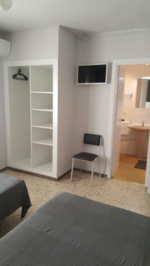 Hostal Can Joanet Cambrils Esterno foto