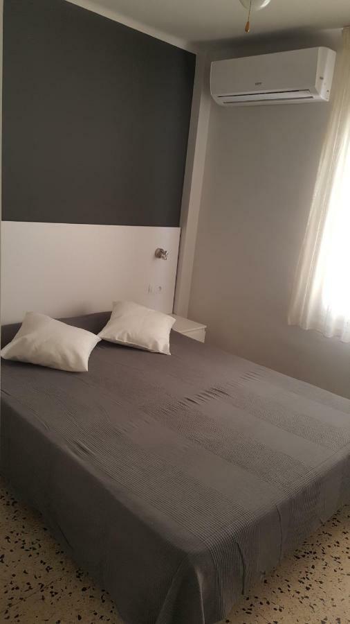 Hostal Can Joanet Cambrils Esterno foto