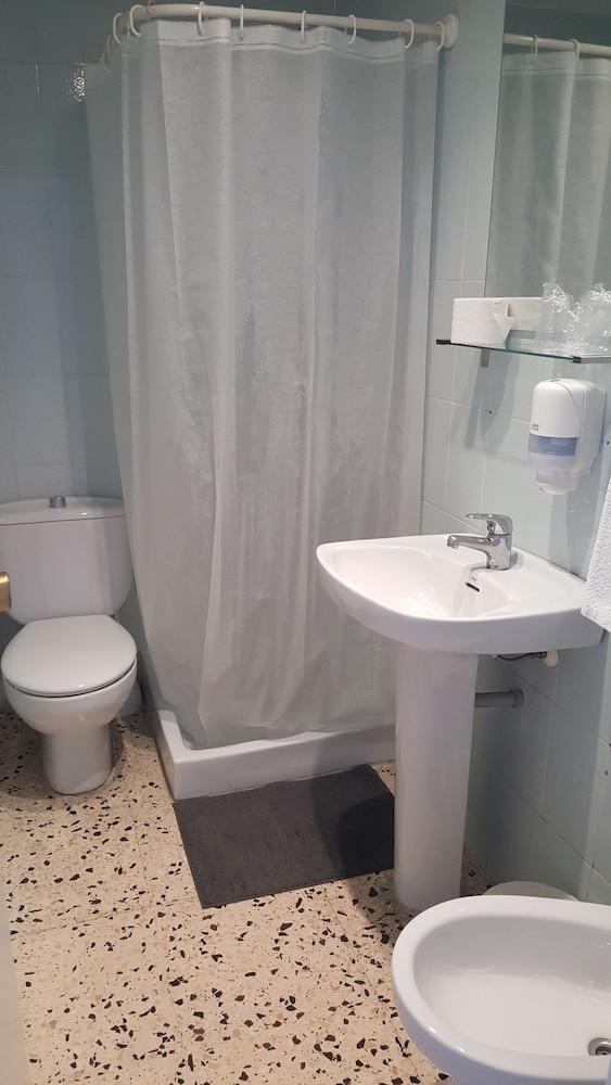 Hostal Can Joanet Cambrils Esterno foto